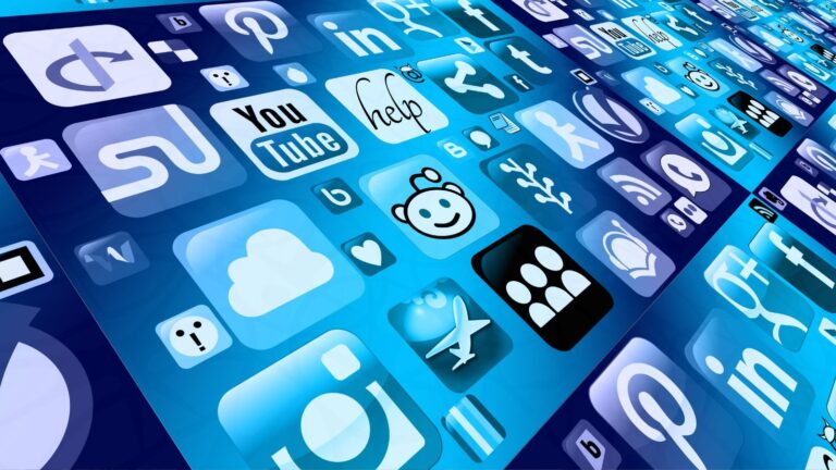 Jiloviral: Understanding the Risks of Unauthorized Streaming Platforms