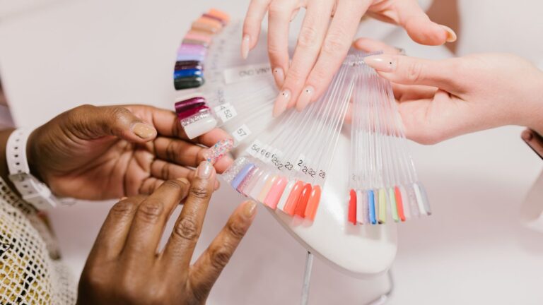 Nail Shapes: The Ultimate Guide to Choosing the Perfect Nail Style Nail Shapes: The Ultimate Guide to Choosing the Perfect Nail Style